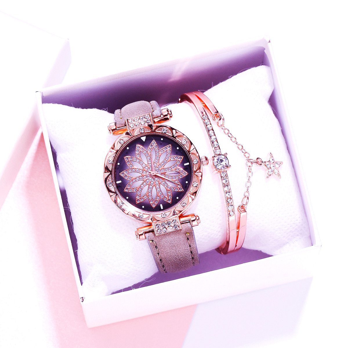 Retro PU Strap Ladies Watch & Bracelet Set