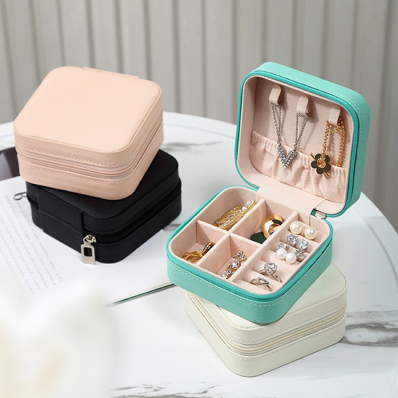 Easy to Carry Jewelry Box